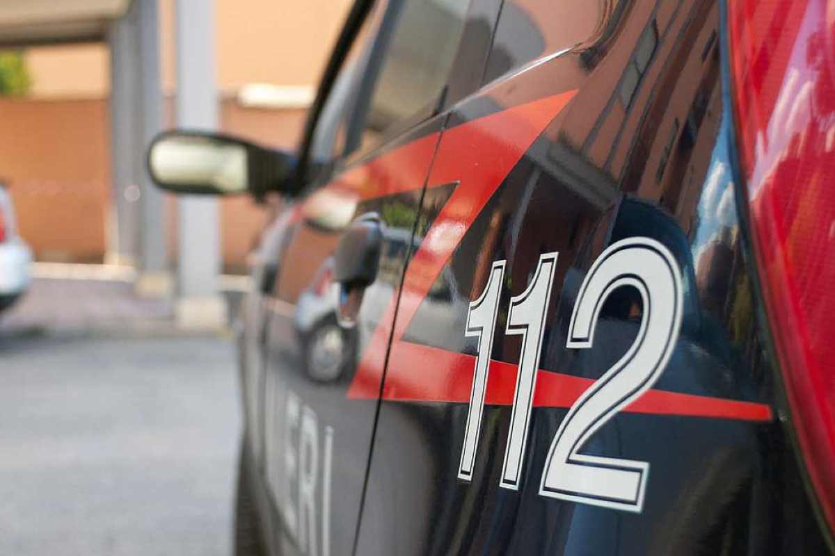 auto dei carabinieri